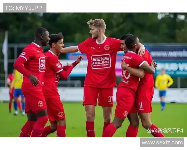 乌德勒支主场迎战阿尔克马全力争胜展现球队实力与斗志